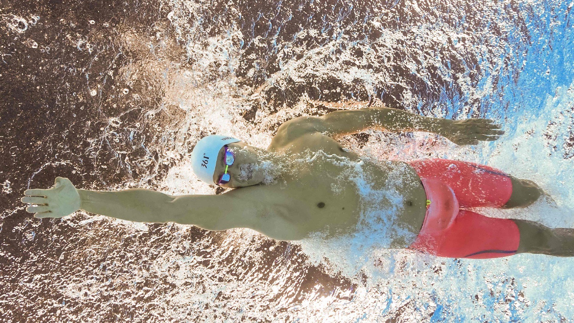 开云体育下载-英格兰金牌梦碎夜，泪洒巴黎，英格兰队员摘奖牌